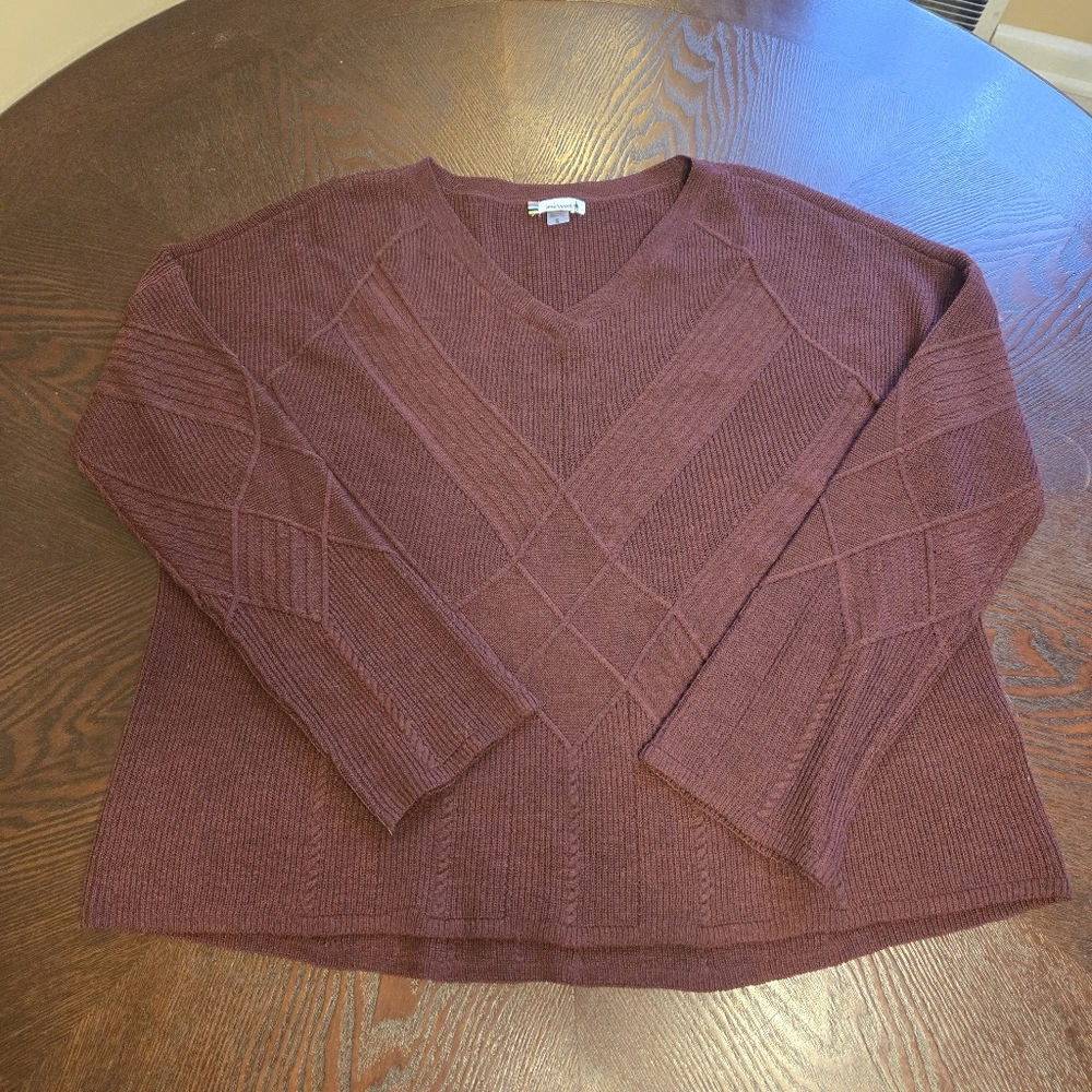 Smartwool Women's Shadow Pine Cable V-Neck Sweater Small